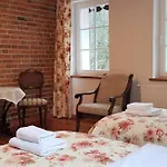Dom Jesionow Farm stay