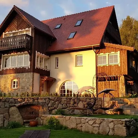 Dom Jesionow ファームステイ *