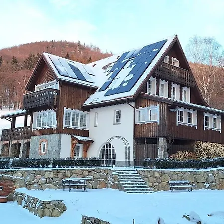 Alloggio per agriturismo Dom Jesionow *